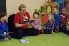Cała Polska czyta dzieciom w grupie Biedronek