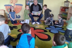 ,,Cała Polska czyta dzieciom\" w grupie ,,Krokodylków\"