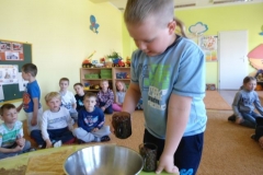 Krokodylki eksperymentują z magnesem