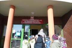 Krokodylki i Tygryski z PM 8 na wystawie prac ludowego artysty